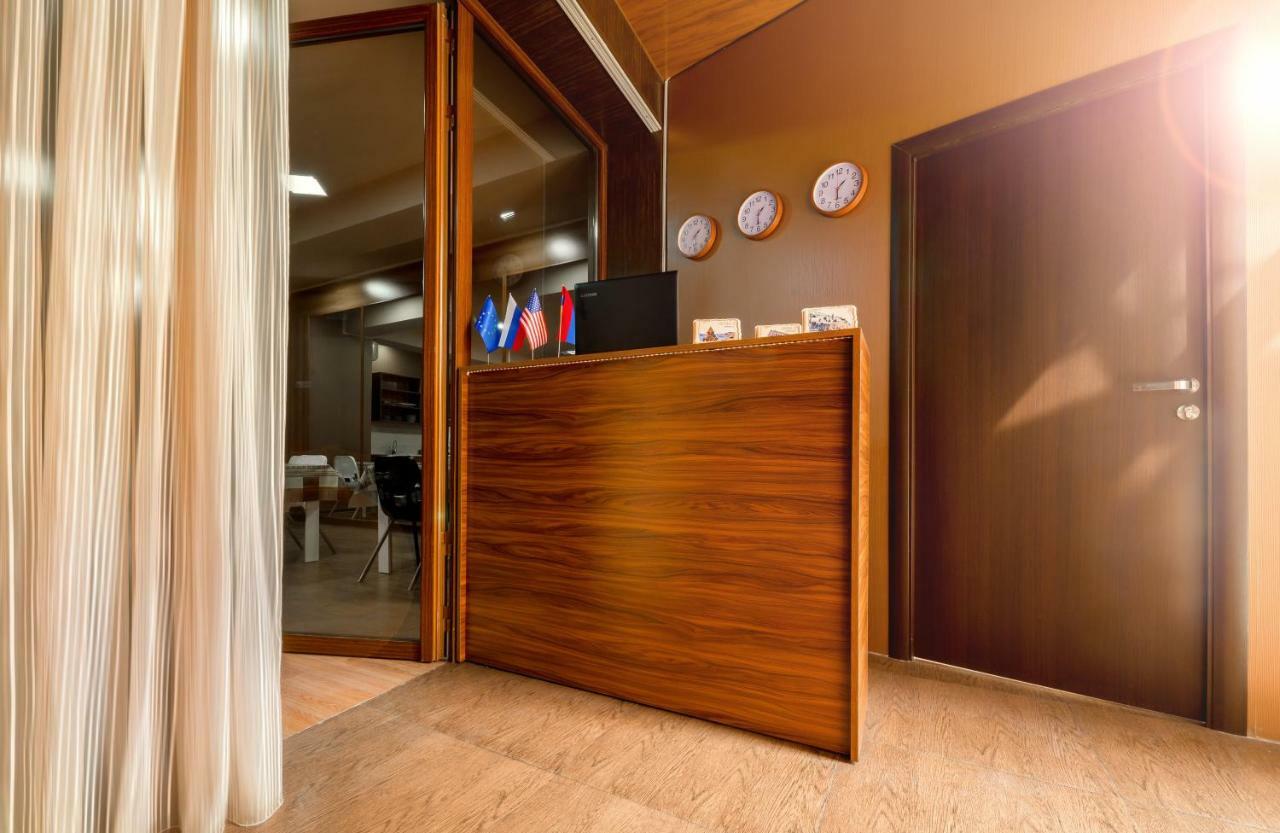 Aygestan Hostel Yerevan Bagian luar foto
